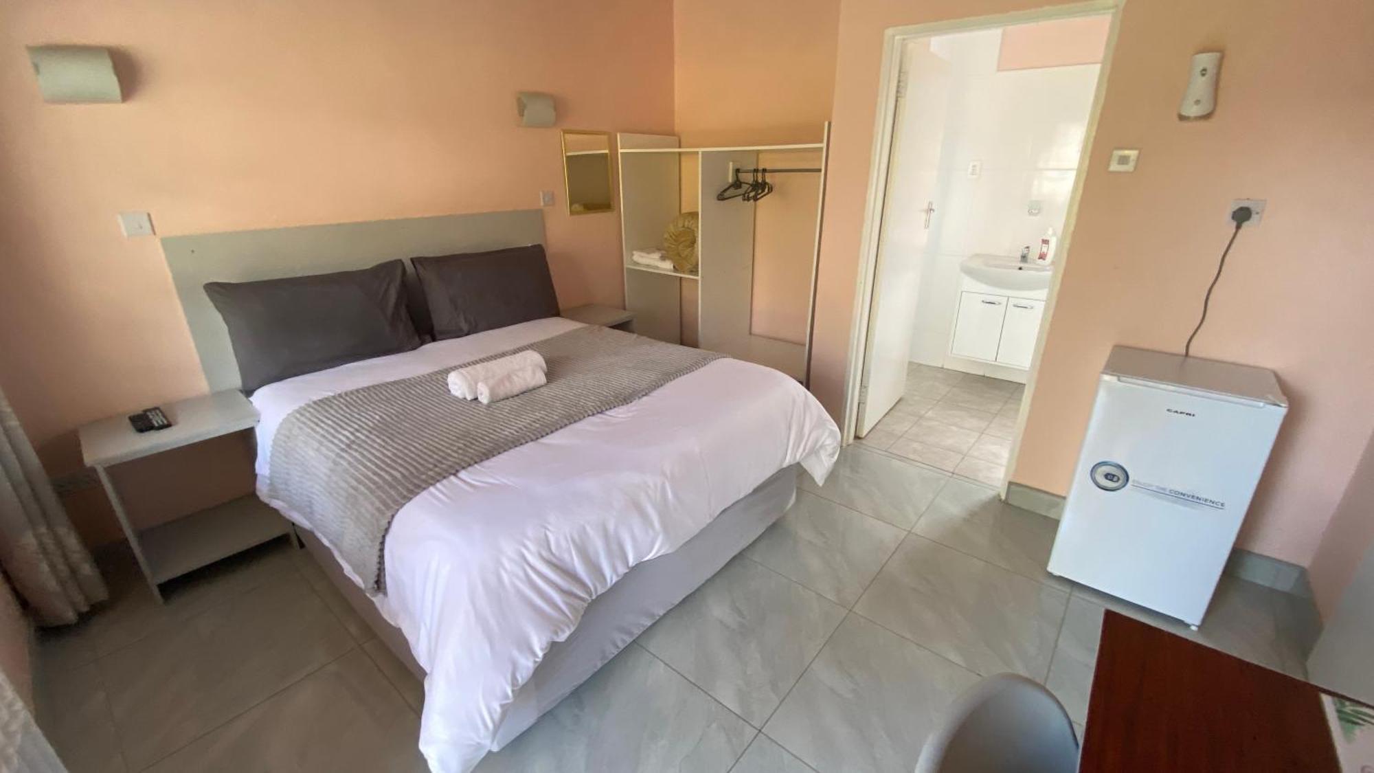 Lynns Guest House Bulawayo Ngoại thất bức ảnh