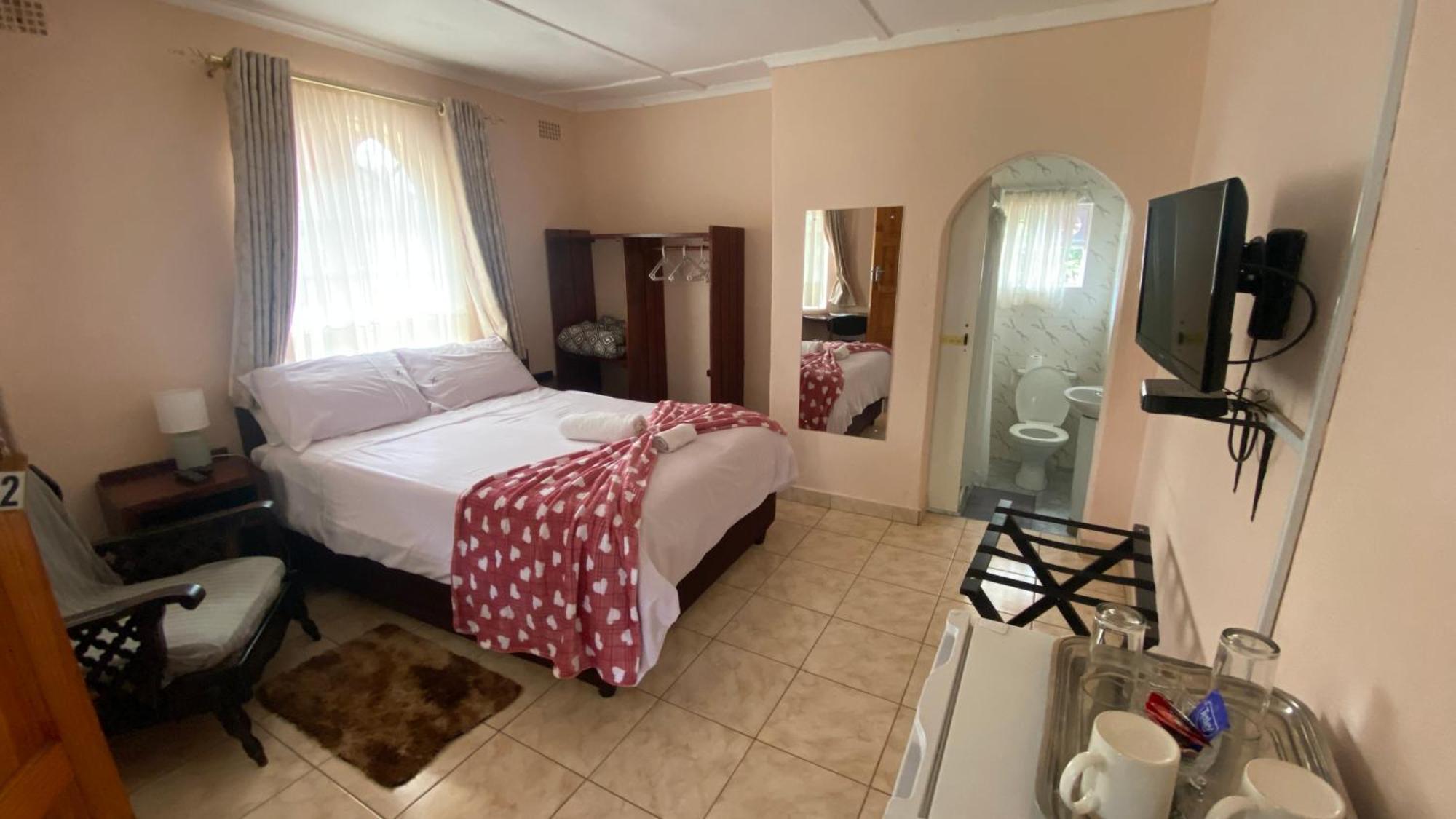 Lynns Guest House Bulawayo Ngoại thất bức ảnh