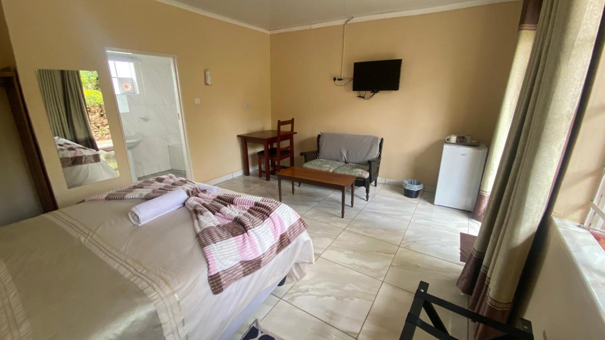 Lynns Guest House Bulawayo Ngoại thất bức ảnh
