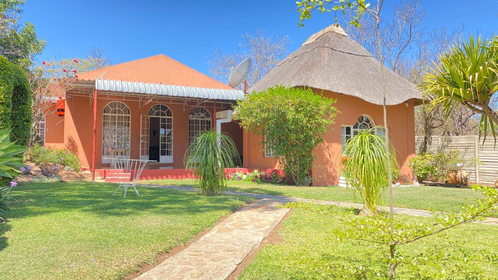 Lynns Guest House Bulawayo Ngoại thất bức ảnh