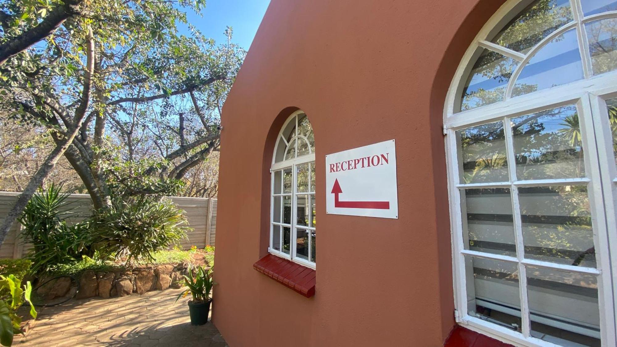 Lynns Guest House Bulawayo Ngoại thất bức ảnh