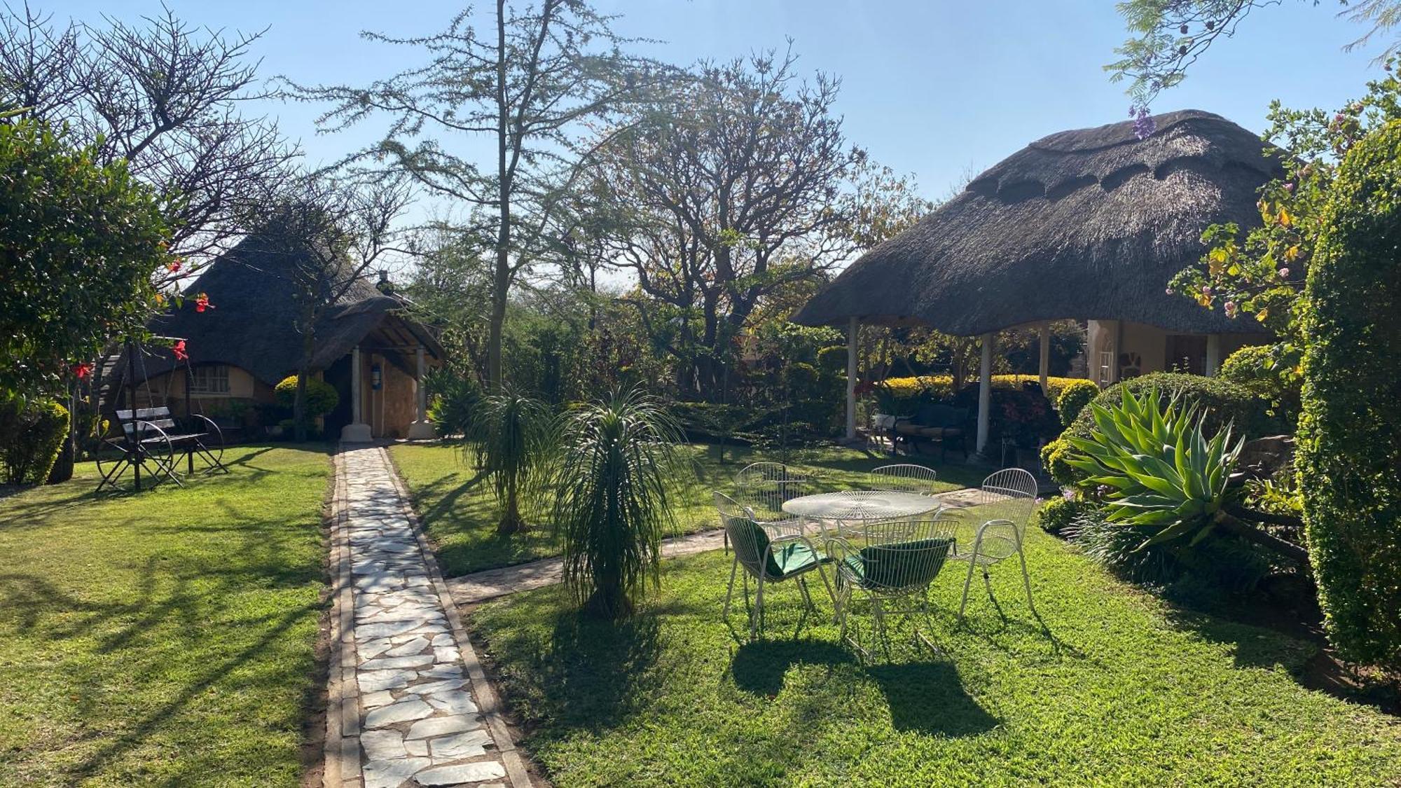 Lynns Guest House Bulawayo Ngoại thất bức ảnh